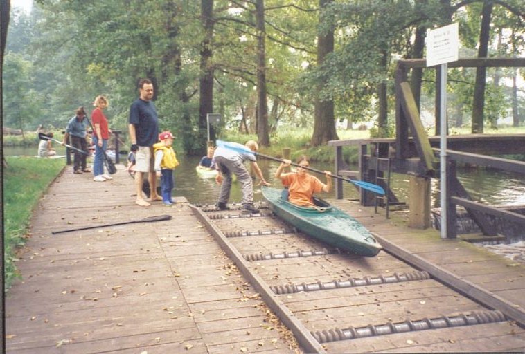 die Bootsrolle im Burg-Lbbener Kanal